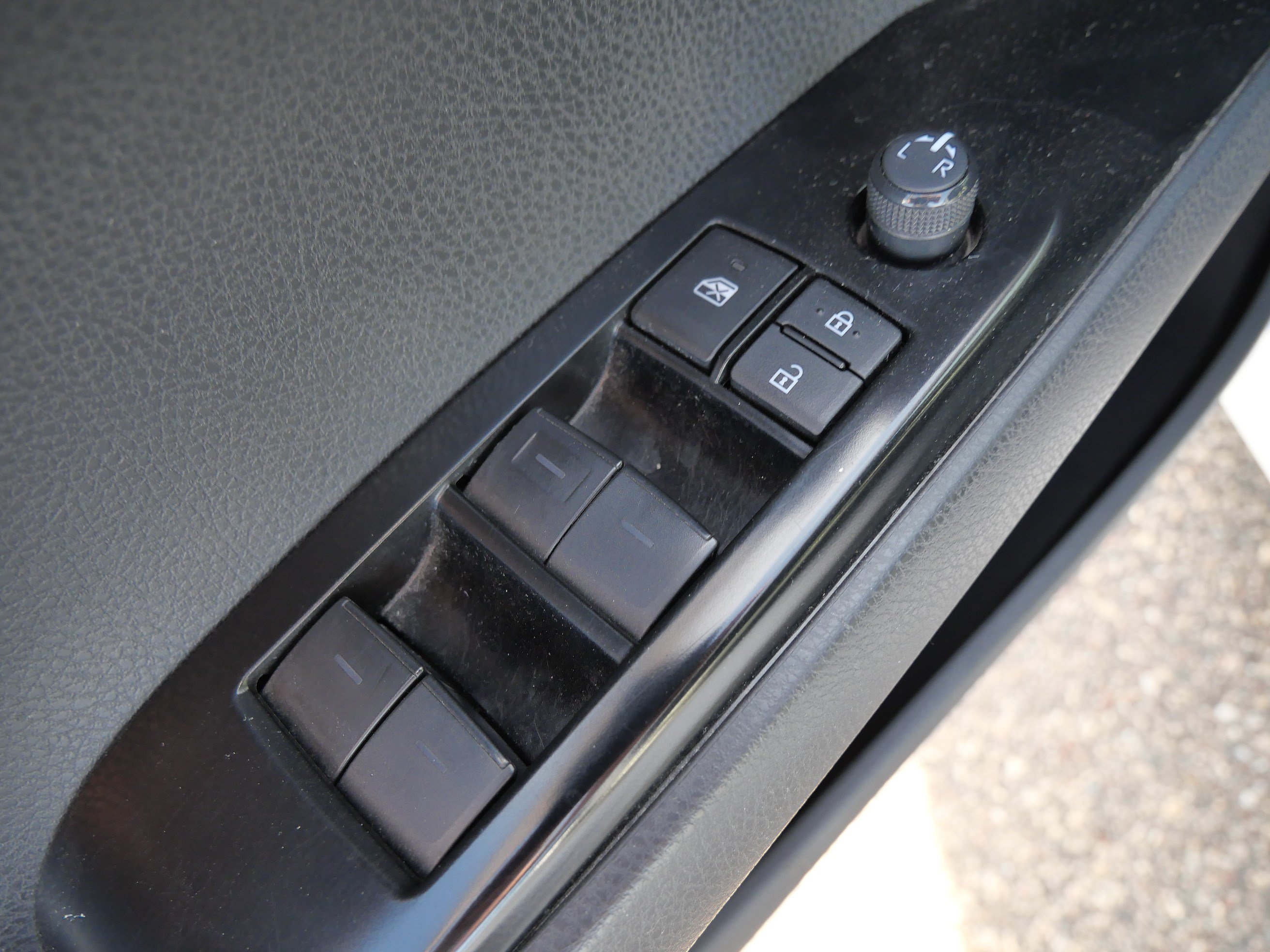 Certified 2025 Toyota Camry SE FWD image 19