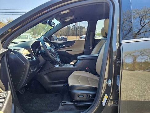 Used 2024 Chevrolet Equinox Premier image 13