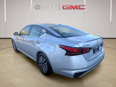 Used 2023 Nissan Altima 2.5 SV image 7