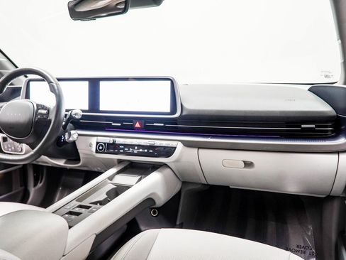 Used 2024 Hyundai Ioniq 6 Limited image 18