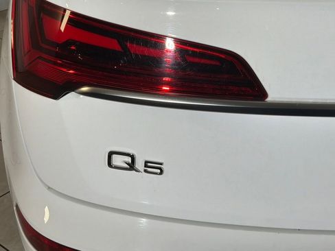 Used 2023 Audi Q5 Premium w/ Convenience Package AWD/4WD image 27