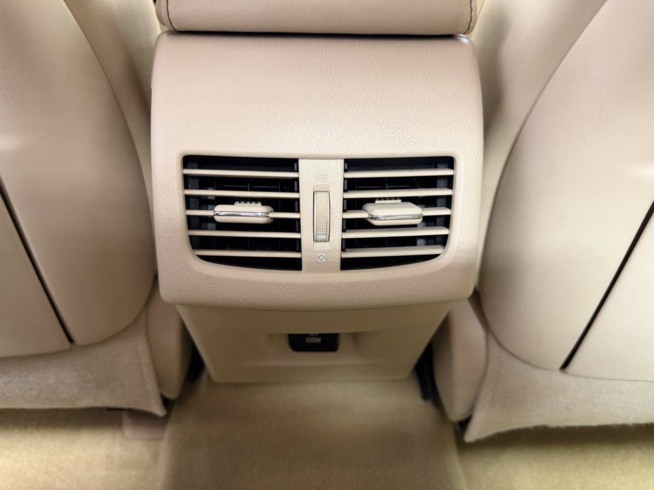 Used 2014 Lexus ES 350 w/ Luxury Package FWD image 32