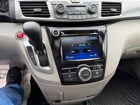 Used 2014 Honda Odyssey EX-L image 22