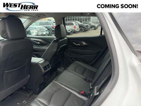 Used 2023 GMC Terrain SLT w/ Elevation Edition image 6