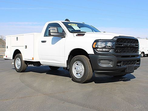 Used 2024 RAM 2500 Tradesman image 2