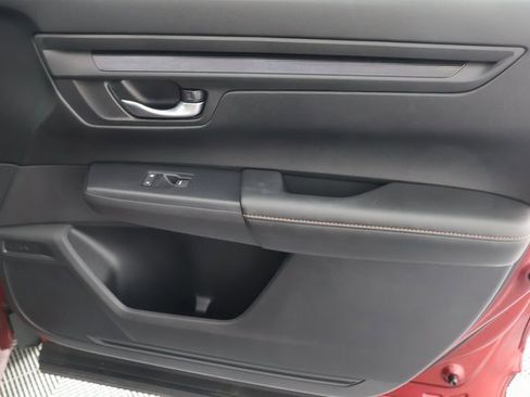 Used 2025 Honda CR-V Sport image 28