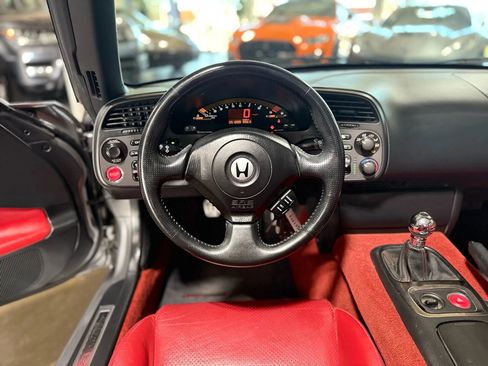 Used 2001 Honda S2000 image 18