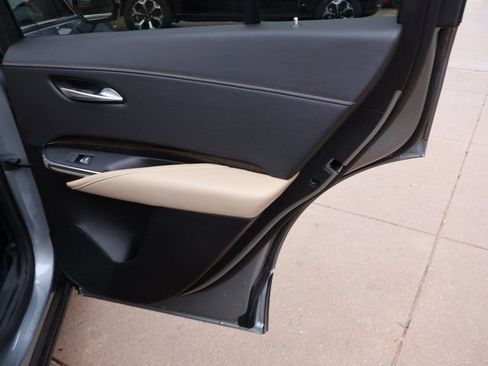 Used 2025 Cadillac XT4 Premium Luxury image 13