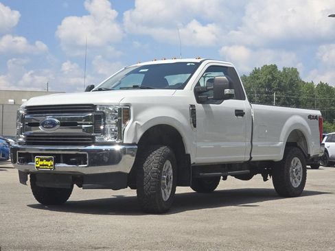Used 2019 Ford F250 XL w/ STX Appearance Package AWD/4WD image 11