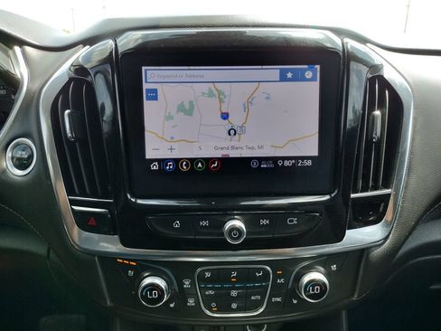 Used 2021 Chevrolet Traverse Premier w/ Redline Edition AWD/4WD image 4