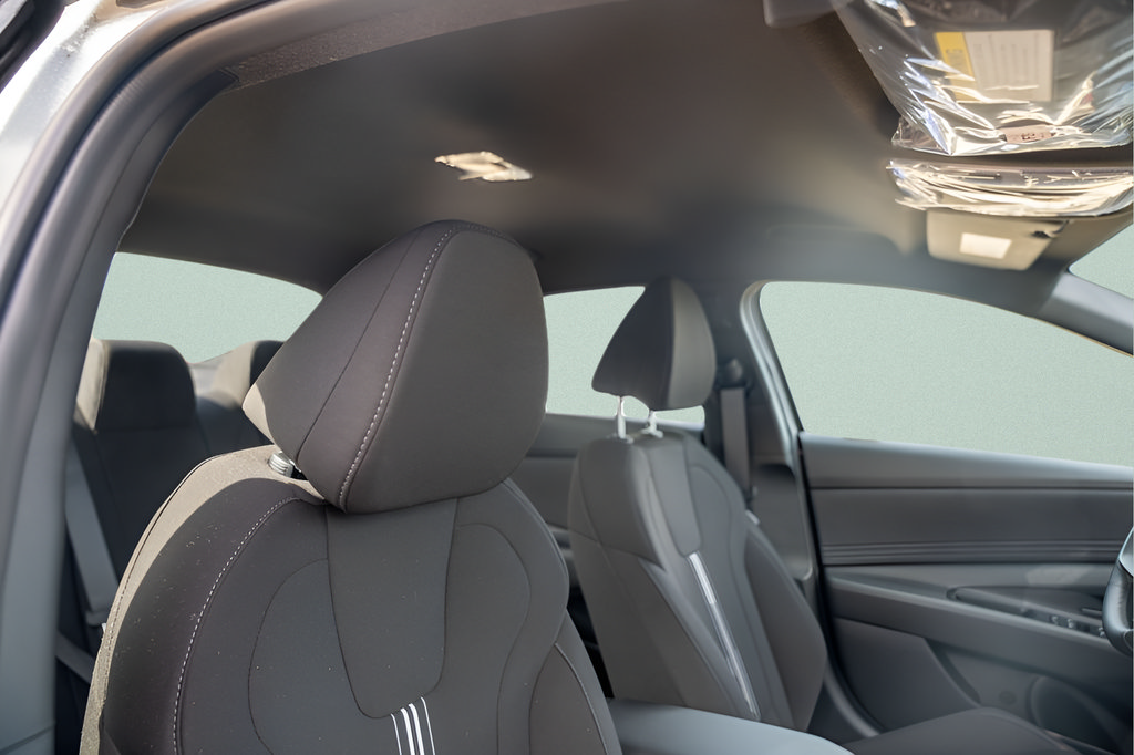 New 2025 Hyundai Elantra SEL FWD image 14