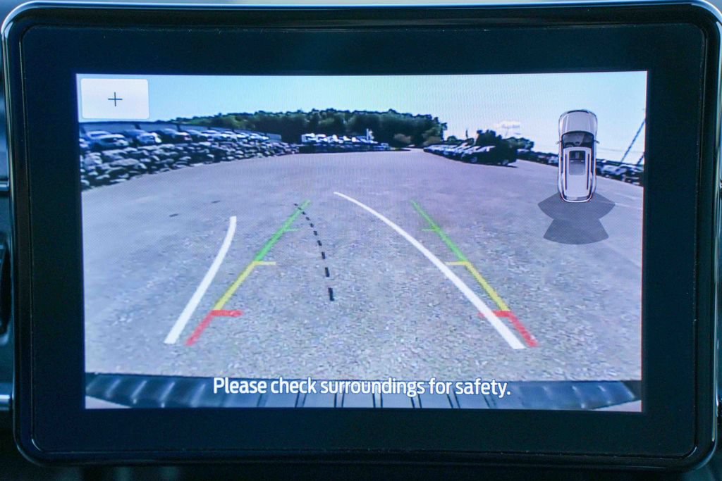 Used 2024 Ford Explorer XLT w/ Equipment Group 202A AWD/4WD image 38