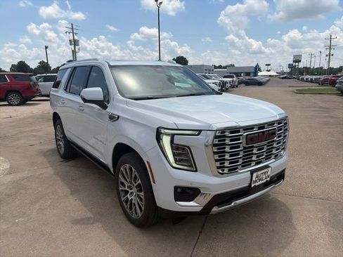 New 2026 GMC Yukon Denali w/ Sun & Power Step Package AWD/4WD image 8