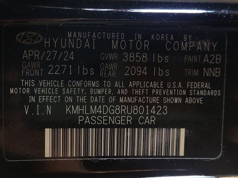 Used 2024 Hyundai Elantra SEL FWD image 33
