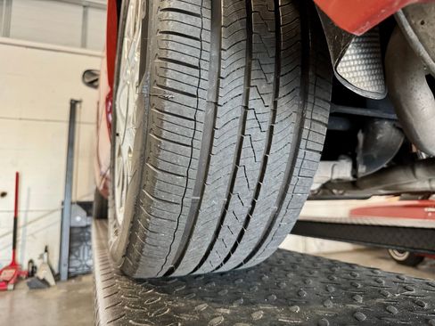 Used 2003 Ford Thunderbird image 75