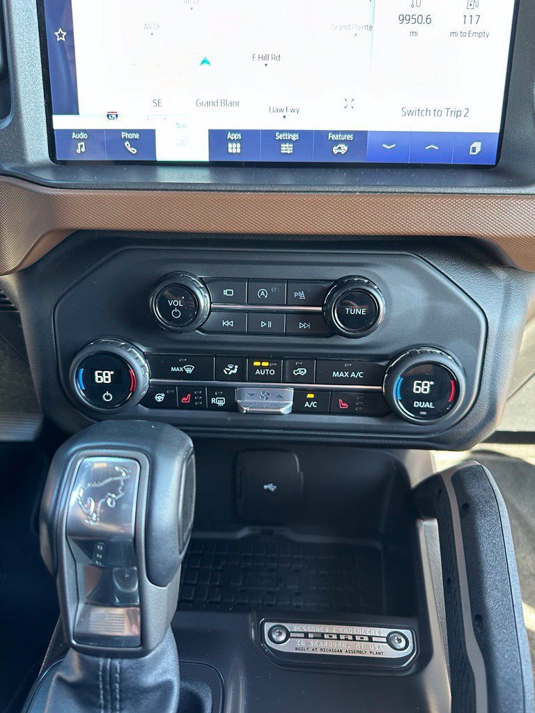 Used 2024 Ford Bronco Outer Banks AWD/4WD image 16