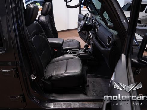 Used 2020 Jeep Gladiator Overland image 31