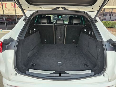 Used 2024 Maserati Grecale GT image 23