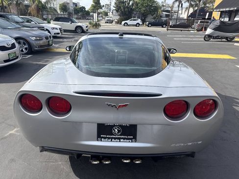 Used 2005 Chevrolet Corvette Coupe w/ Preferred Equipment Group RWD image 15