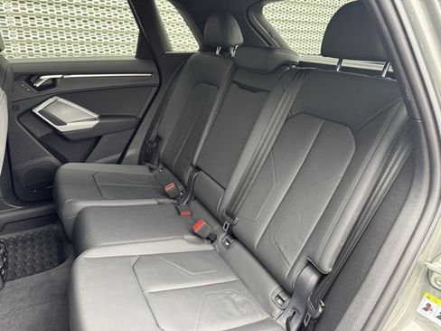 Certified 2024 Audi Q3 2.0T Premium Plus image 12