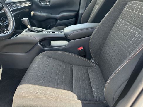 Used 2024 Honda HR-V Sport image 12
