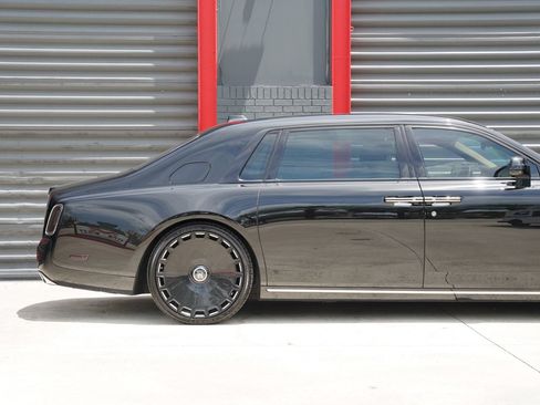 Used 2020 Rolls-Royce Phantom Extended Wheelbase RWD image 10