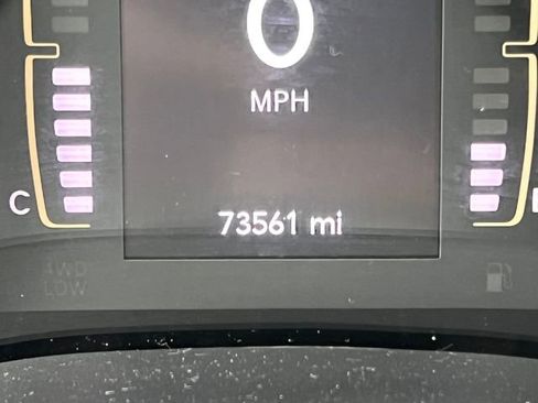 Used 2020 Jeep Cherokee Latitude w/ Cold Weather Group AWD/4WD image 6