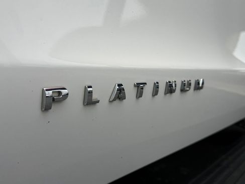 Used 2022 Ford Expedition Platinum AWD/4WD image 8