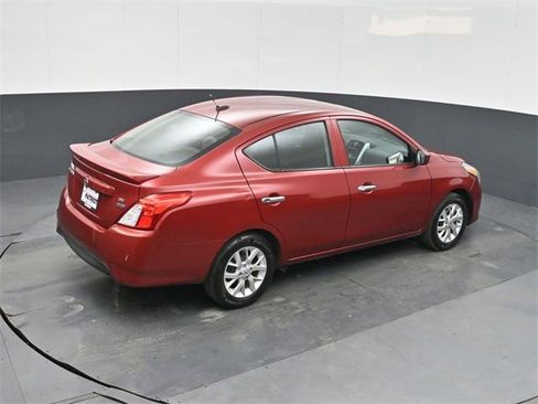 Used 2018 Nissan Versa SV w/ SV Special Edition Package image 30