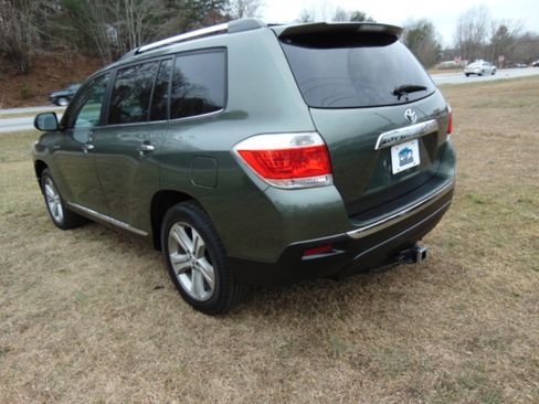 Used 2012 Toyota Highlander Limited w/ Tow Pkg image 4