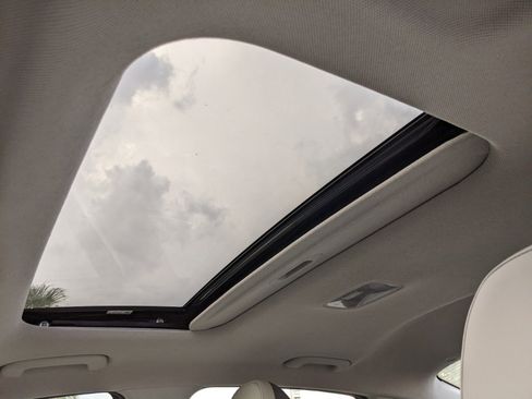 New 2025 Hyundai Elantra Limited image 22