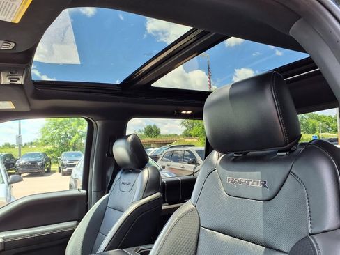 Used 2019 Ford F150 Raptor w/ Equipment Group 802A Luxury AWD/4WD image 14