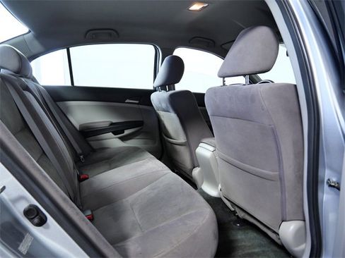 Used 2011 Honda Accord LX-P image 12
