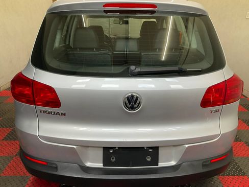 Used 2016 Volkswagen Tiguan S FWD image 18
