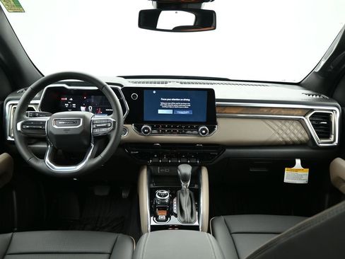 New 2026 GMC Canyon Denali w/ LPO, Denali Black Edition image 9