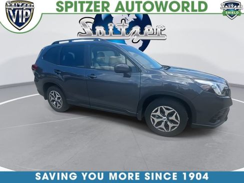 Used 2023 Subaru Forester Premium AWD/4WD image 2