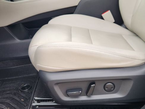 Used 2023 Nissan Rogue SL image 17