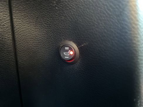 Used 2018 Jeep Wrangler Unlimited Sport S image 25