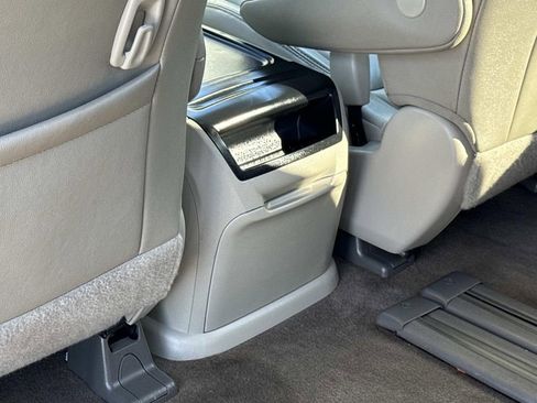 Used 2017 Toyota Sienna XLE w/ XLE Navigation Package image 20