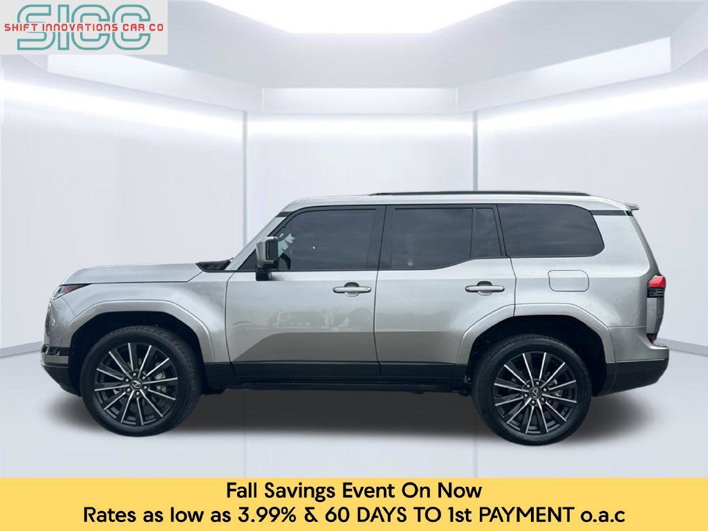 Used 2024 Lexus GX 550 w/ Accessory Package (31) AWD/4WD image 3