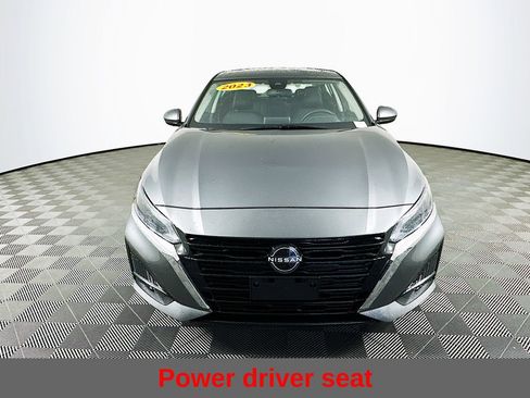 Used 2023 Nissan Altima 2.5 SV image 5