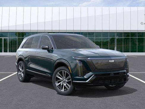 New 2026 Cadillac Vistiq Luxury w/ LPO, Floor Liner Package AWD/4WD image 31