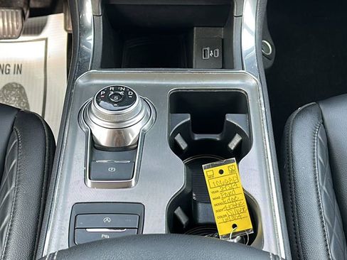 Used 2024 Ford Edge Titanium image 20