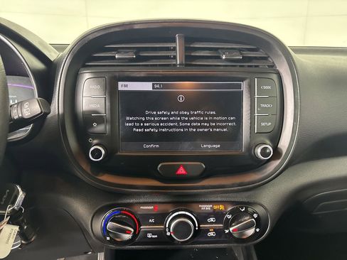 Used 2024 Kia Soul LX w/ Option Group 015 image 14