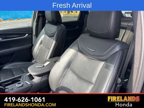 Used 2020 Cadillac XT5 Premium Luxury image 17