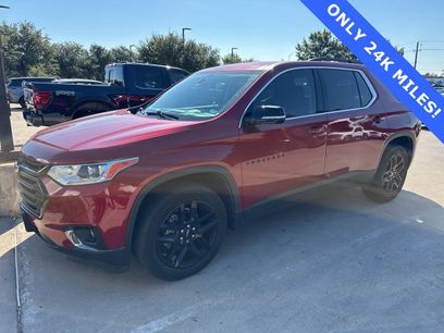 Used 2020 Chevrolet Traverse LT w/ LPO, Blackout Package