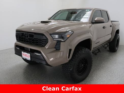 Used 2026 Toyota Tacoma TRD Sport image 2