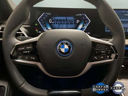 Used 2025 BMW i4 xDrive40i image 38