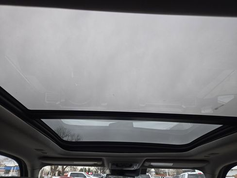 Used 2022 Toyota Tundra Limited image 18