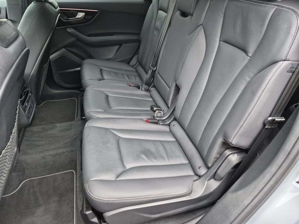 Used 2025 Audi Q7 3.0T Premium Plus AWD/4WD image 20